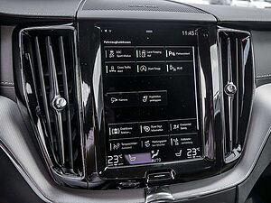 Volvo  B4 Inscription AWD KAMERA H/K NAVI LED
