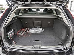 Volvo  T6 Recharge Plus Dark AWD