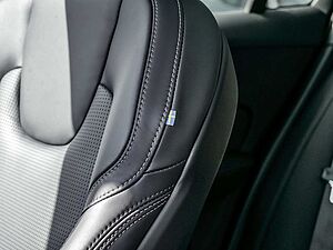 Volvo  T6 Recharge Plus Dark AWD