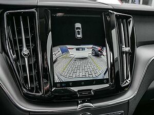 Volvo  2.0 Core Recharge Plug-In Hybrid AWD