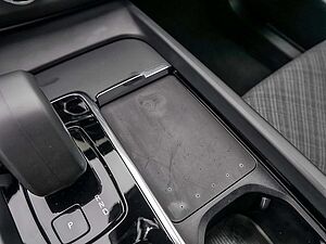 Volvo  2.0 Core Recharge Plug-In Hybrid AWD
