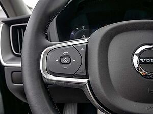 Volvo  2.0 Core Recharge Plug-In Hybrid AWD