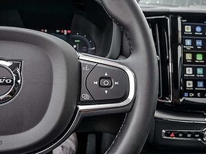 Volvo  2.0 Core Recharge Plug-In Hybrid AWD