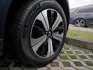 Volvo  T8 Plus Dark Recharge Plug-In Hybrid AWD