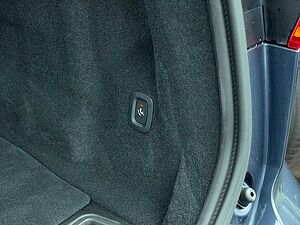 Volvo  T8 Plus Dark Recharge Plug-In Hybrid AWD