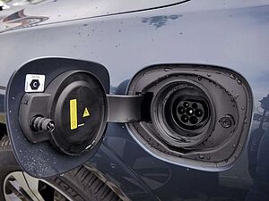 Volvo  T8 Plus Dark Recharge Plug-In Hybrid AWD