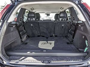 Volvo  2.0 Core Recharge Plug-In Hybrid AWD