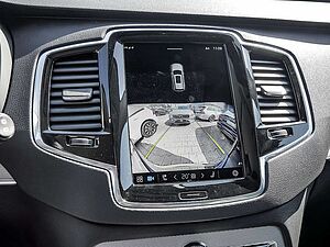 Volvo  2.0 Core Recharge Plug-In Hybrid AWD