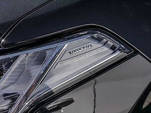 Volvo  2.0 Core Recharge Plug-In Hybrid AWD
