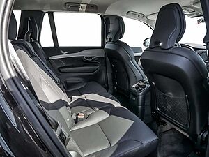 Volvo  2.0 Core Recharge Plug-In Hybrid AWD