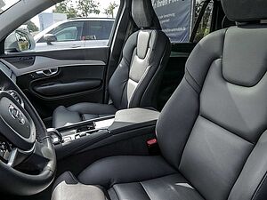 Volvo  2.0 Plus Bright Recharge Plug-In Hybrid AWD