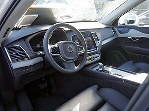 Volvo  2.0 Plus Bright Recharge Plug-In Hybrid AWD