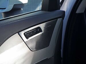 Volvo  2.0 Plus Bright Recharge Plug-In Hybrid AWD