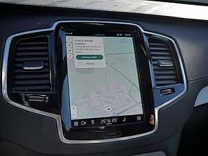 Volvo  2.0 Plus Bright Recharge Plug-In Hybrid AWD