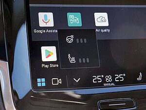 Volvo  2.0 Plus Bright Recharge Plug-In Hybrid AWD