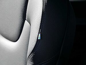 Volvo  2.0 Plus Bright Recharge Plug-In Hybrid AWD