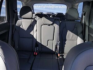Volvo  2.0 Plus Bright Recharge Plug-In Hybrid AWD
