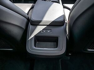 Volvo  2.0 Plus Bright AWD FACEL. STANDHZ LED
