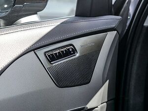 Volvo  2.0 Plus Bright AWD FACEL. STANDHZ LED