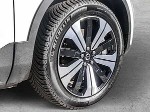 Volvo  Core Recharge Pure Electric AWD SHZ LED