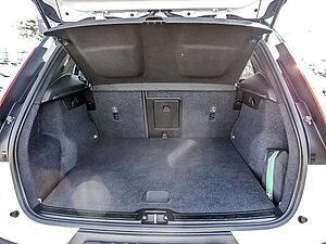 Volvo  Core Recharge Pure Electric AWD SHZ LED