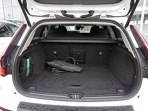 Volvo  Kombi 2.0 Inscription Expression Recharge Plug-In Hybrid AWD