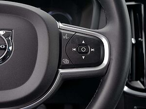 Volvo  Kombi 2.0 Inscription Expression Recharge Plug-In Hybrid AWD