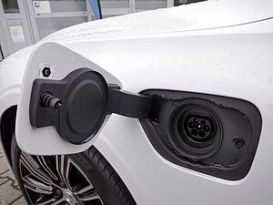 Volvo  Kombi 2.0 Inscription Expression Recharge Plug-In Hybrid AWD