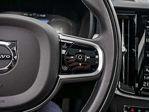 Volvo  Recharge T6 AWD R-Design Expression Plug-