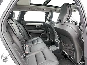 Volvo  Recharge T6 AWD R-Design Expression Plug-