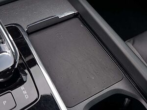 Volvo  B4 Plus Dark AWD SHZ H/K HGSD FACEL. LED