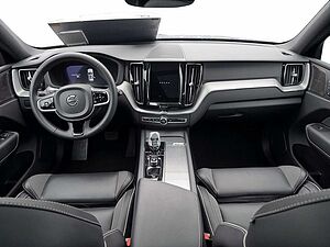 Volvo  B4 Plus Dark AWD SHZ H/K HGSD FACEL. LED