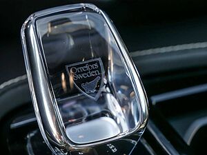 Volvo  B4 Plus Dark KAMERA H/K AHK STANDHZ LED