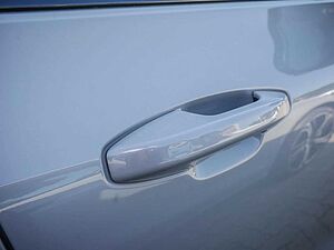 Volvo  B4 Plus Dark KAMERA H/K AHK STANDHZ LED