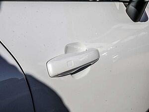 Volvo  2.0 Plus Dark Recharge Plug-In Hybrid AWD