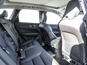 Volvo  2.0 Plus Dark Recharge Plug-In Hybrid AWD