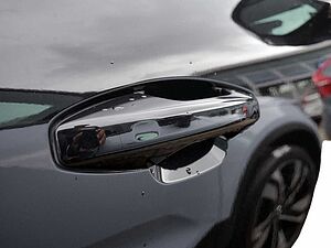 Volvo  Ultimate Recharge Pure Electric 2WD LED