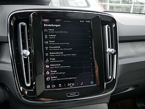 Volvo  Ultimate Recharge Pure Electric 2WD LED