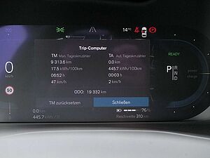 Volvo  Ultimate Recharge Pure Electric 2WD LED