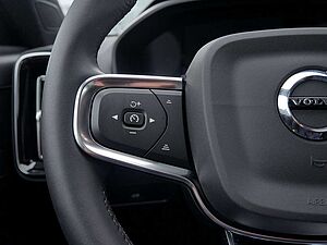 Volvo  Ultimate Recharge Pure Electric 2WD LED