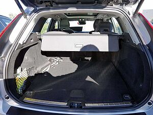 Volvo  T8 Recharge Inscription AHK STANDHZ LED