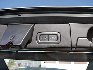 Volvo  T8 Recharge Inscription AHK STANDHZ LED