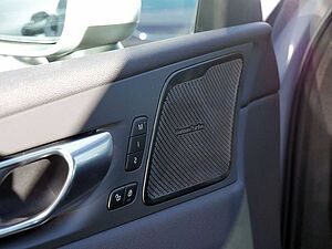 Volvo  T8 Recharge Inscription AHK STANDHZ LED