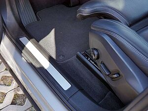 Volvo  T8 Recharge Inscription AHK STANDHZ LED