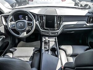 Volvo  B4 Plus Dark AWD