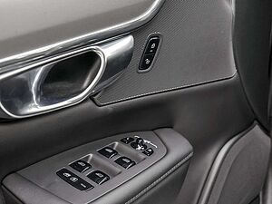 Volvo  Kombi T6 Core Recharge Plug-In Hybrid AWD