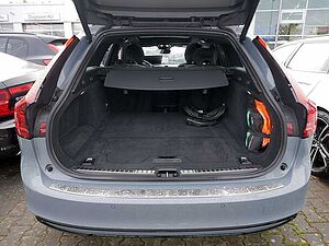 Volvo  Hybrid T8 Twin Engine AWD R-Design LED