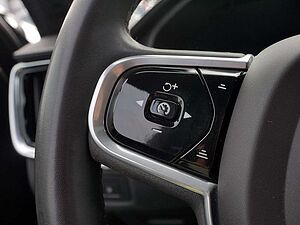 Volvo  Hybrid T8 Twin Engine AWD R-Design LED