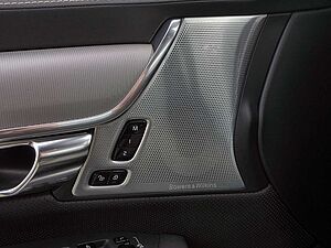 Volvo  Hybrid T8 Twin Engine AWD R-Design LED
