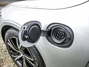 Volvo  T8 Twin Engine AWD R-Design H/K HGSD LED